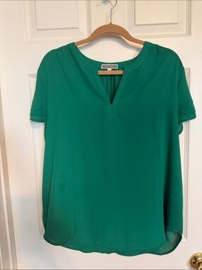 Pleione Emerald Green Split-Neck Short Sleeve Blouse